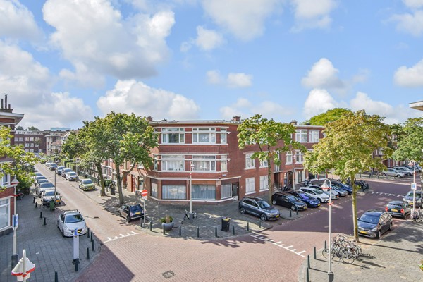 Medium property photo - Johan Gramstraat 48, 2522 XA Den Haag